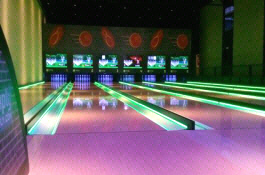 Imply Green Bowling Official Bowling Lane - Picture 1